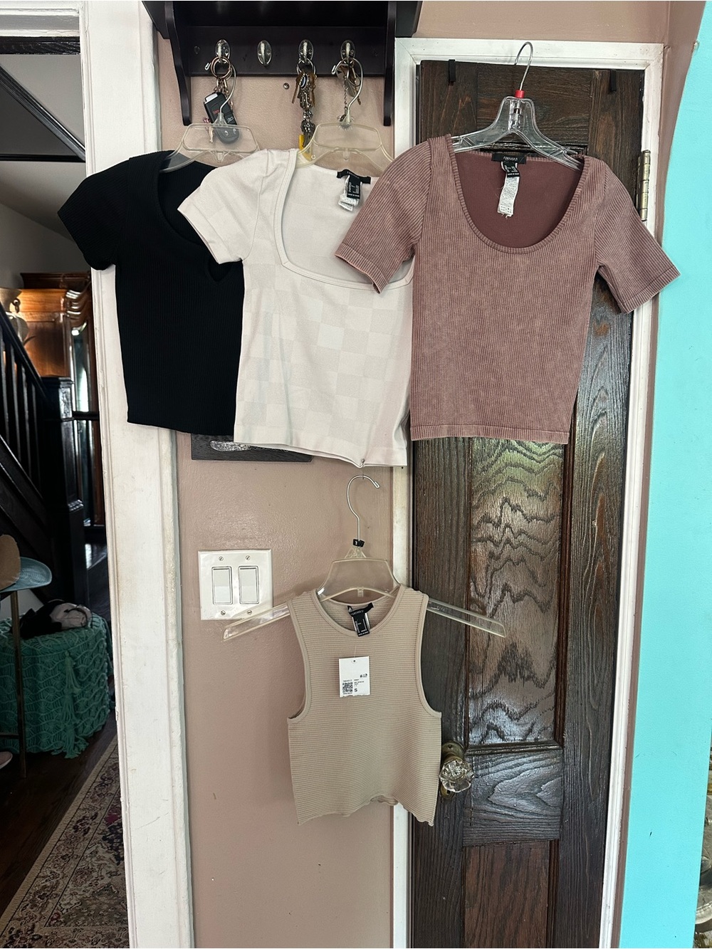 Set of 4 (3 Forever 21) Tops Size Small